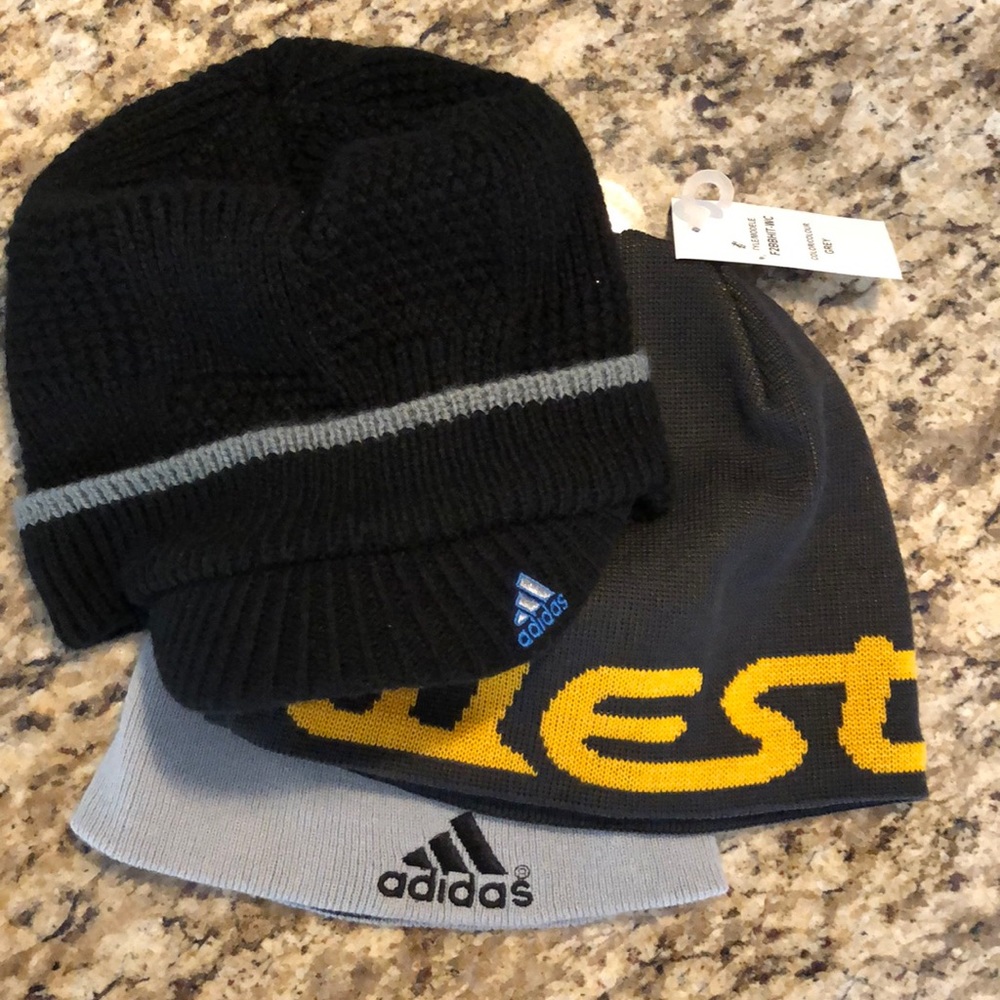 Set of 3 beanies Westcomb, Adidas